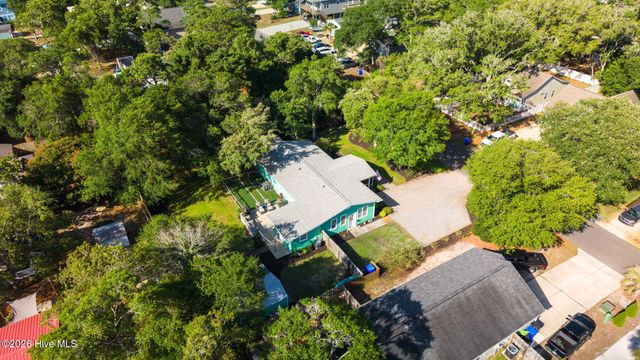 118 NE 19th Street, Oak Island, NC 28465