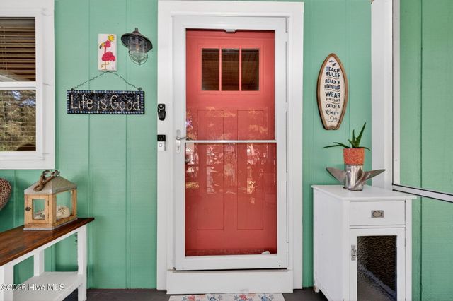 118 NE 19th Street, Oak Island, NC 28465