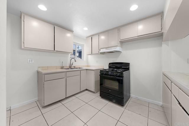 329 W 14th Street, National City, CA 91950