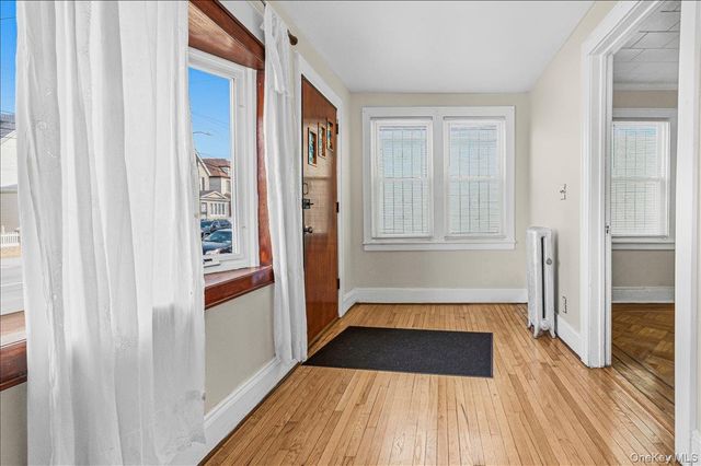 90-30 202th Street, Hollis, NY 11423