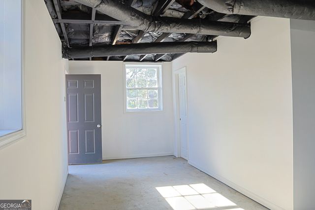 4011 Lake Carlton Road S, Loganville, GA 30052