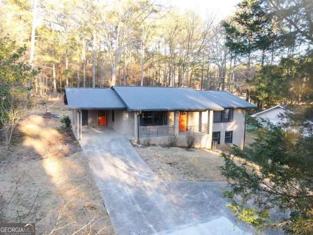 4011 Lake Carlton Road S, Loganville, GA 30052