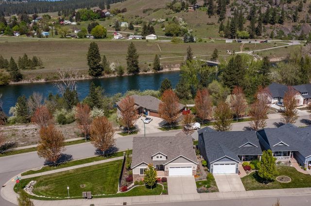 11525 Rivercrest Dr, Spokane Valley, WA 99206