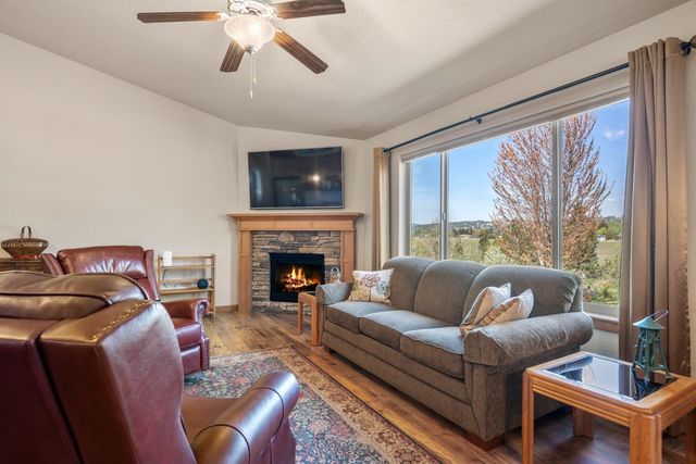 11525 Rivercrest Dr, Spokane Valley, WA 99206