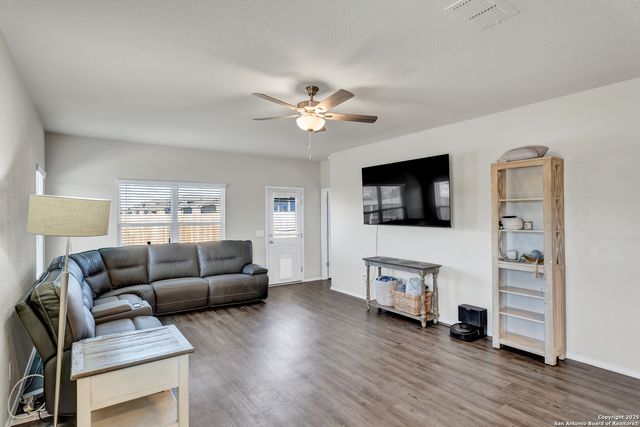 579 Jennifer, New Braunfels, TX 78130