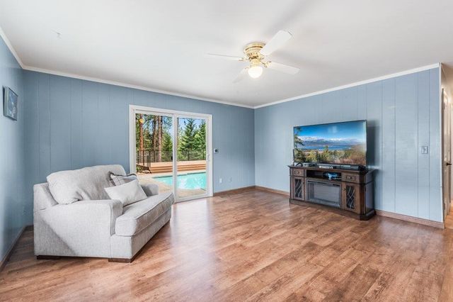 924 W Bellwood Dr, Spokane, WA 99218