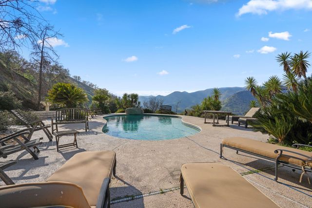 41591 Mynatt Drive, Three Rivers, CA 93271