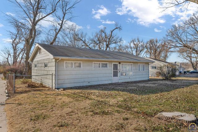 541 SE Colfax PL, Topeka, KS 66605