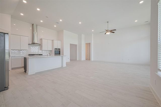 2911 Golden Isle Drive, Texas City, TX 77568