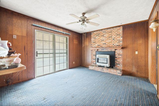 1474 Cow Creek Rd, Stanton, KY 40380