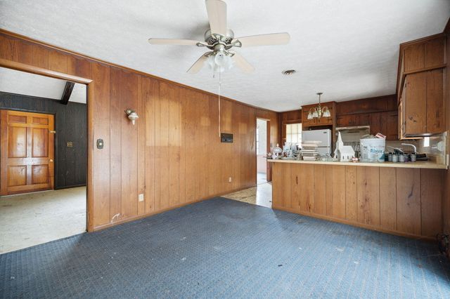 1474 Cow Creek Rd, Stanton, KY 40380