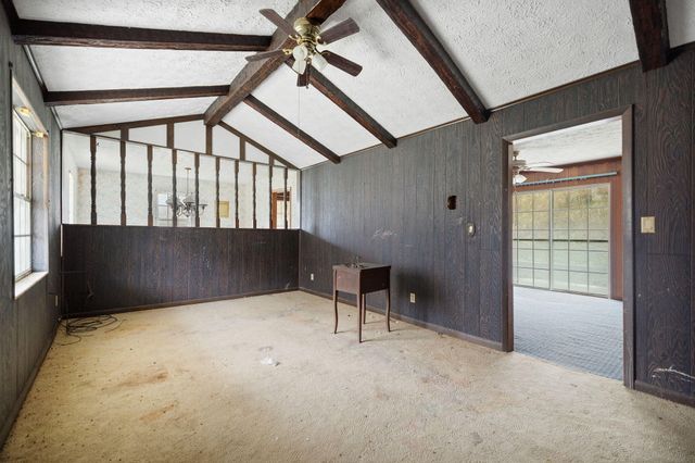 1474 Cow Creek Rd, Stanton, KY 40380