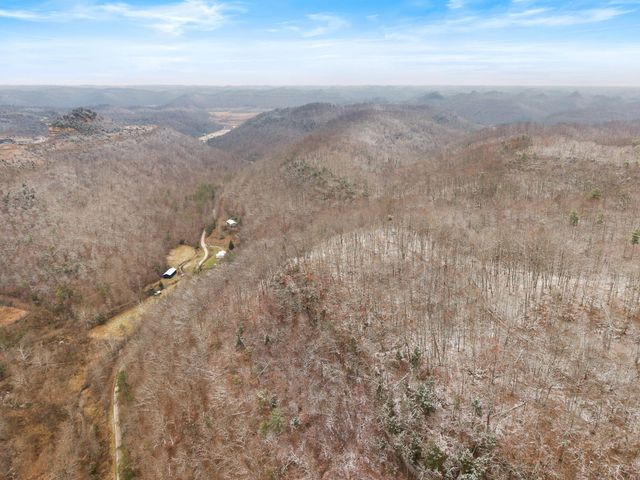 1474 Cow Creek Rd, Stanton, KY 40380