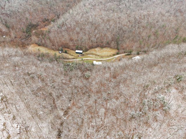 1474 Cow Creek Rd, Stanton, KY 40380