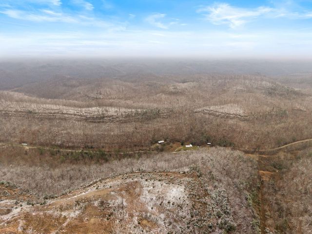 1474 Cow Creek Rd, Stanton, KY 40380