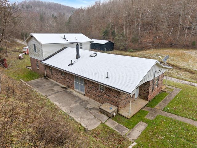 1474 Cow Creek Rd, Stanton, KY 40380