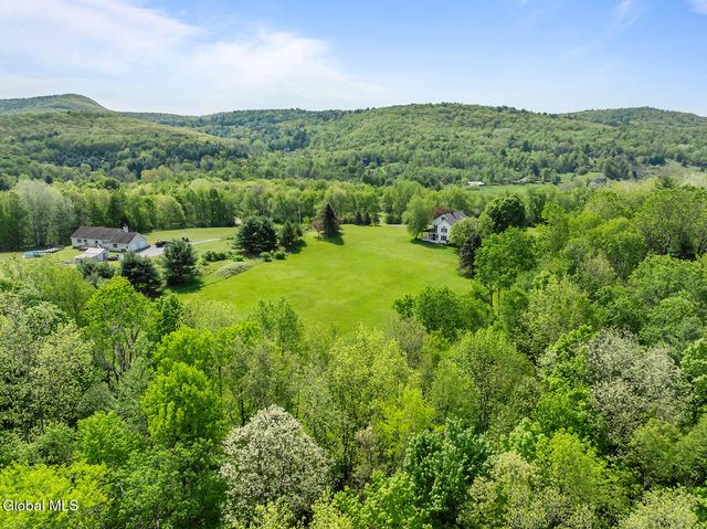 47 Mountain View Way, Salem, NY 12865