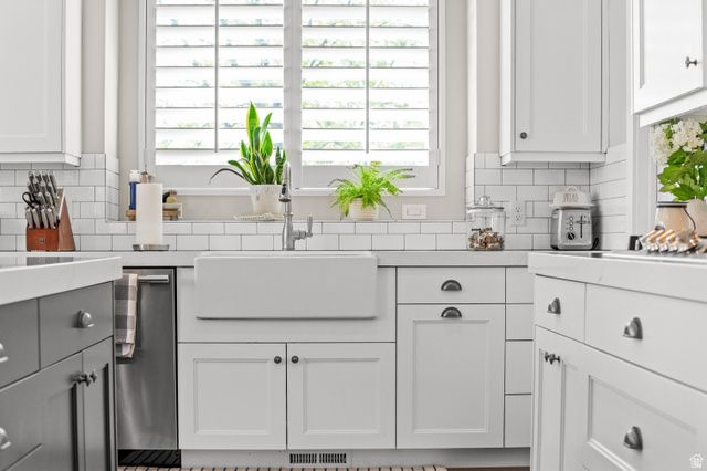 2027 W NICHOLAS FARM LN, South Jordan, UT 84095