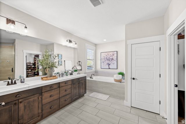 2027 W NICHOLAS FARM LN, South Jordan, UT 84095