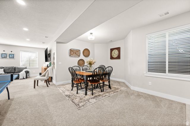 2027 W NICHOLAS FARM LN, South Jordan, UT 84095