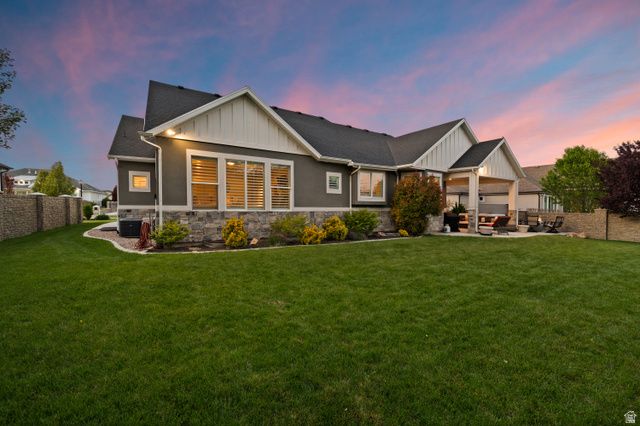 2027 W NICHOLAS FARM LN, South Jordan, UT 84095