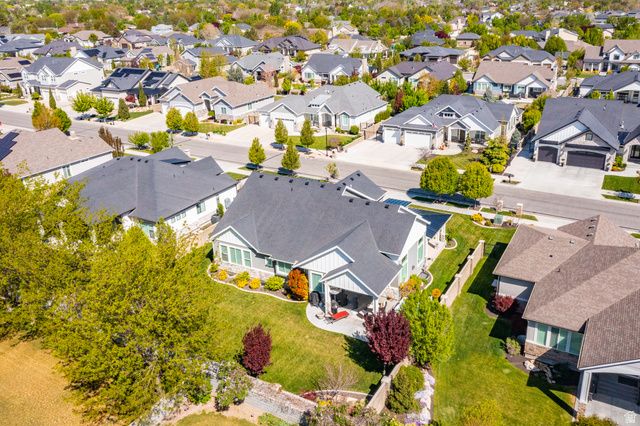 2027 W NICHOLAS FARM LN, South Jordan, UT 84095