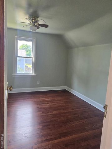 1569 New Hampshire Avenue, Marysville, MI 48040
