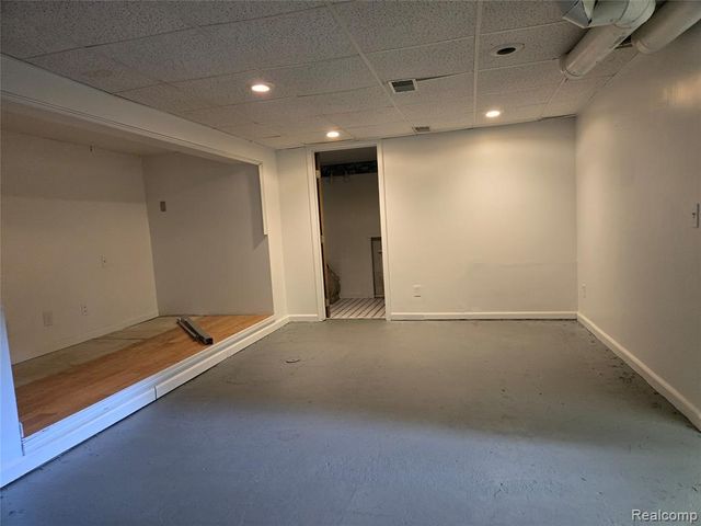 1569 New Hampshire Avenue, Marysville, MI 48040
