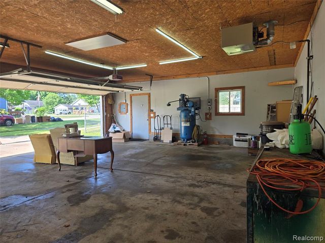 1569 New Hampshire Avenue, Marysville, MI 48040