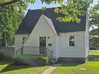 1569 New Hampshire Avenue, Marysville, MI 48040