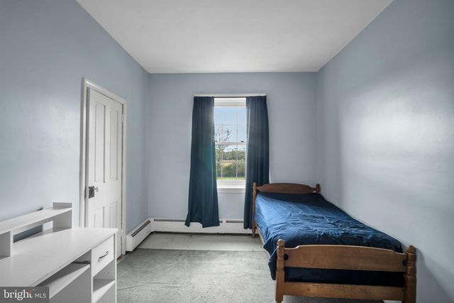 2143 NEWVILLE ROAD, Carlisle, PA 17015