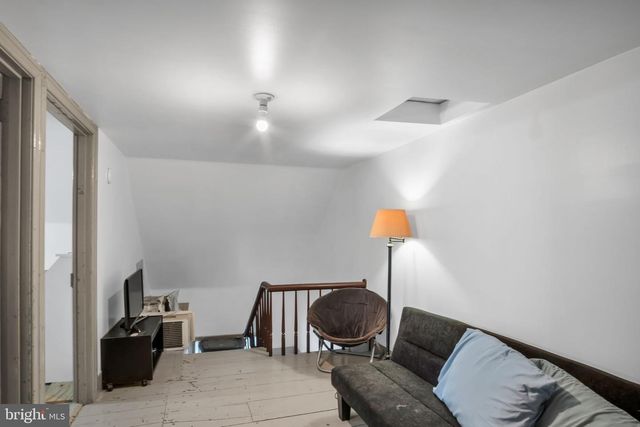 2143 NEWVILLE ROAD, Carlisle, PA 17015