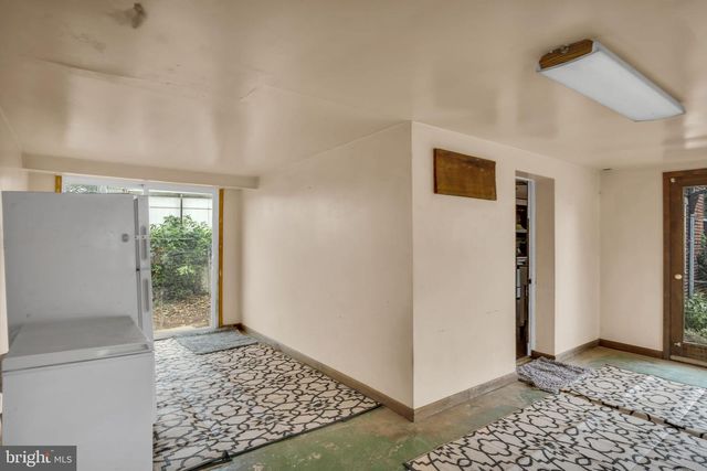 2143 NEWVILLE ROAD, Carlisle, PA 17015