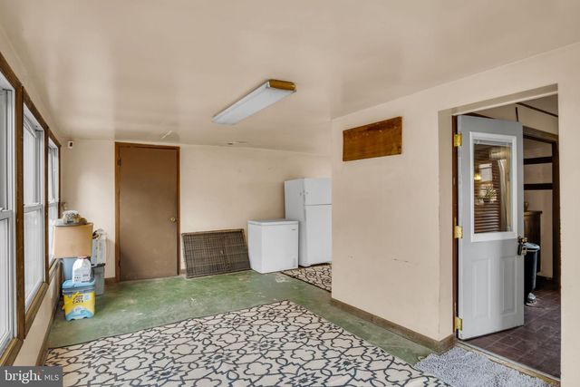 2143 NEWVILLE ROAD, Carlisle, PA 17015