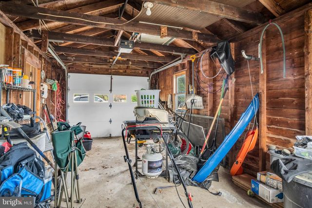 2143 NEWVILLE ROAD, Carlisle, PA 17015