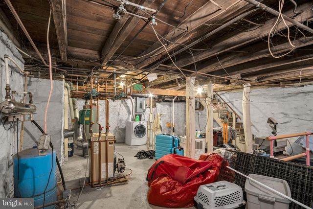 2143 NEWVILLE ROAD, Carlisle, PA 17015