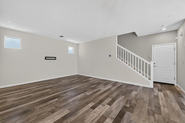 3105 Club Center Dr, Sacramento, CA 95835