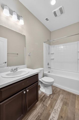 3105 Club Center Dr, Sacramento, CA 95835