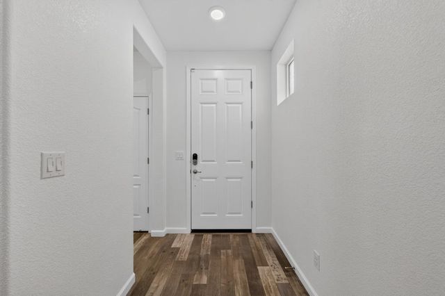 3105 Club Center Dr, Sacramento, CA 95835
