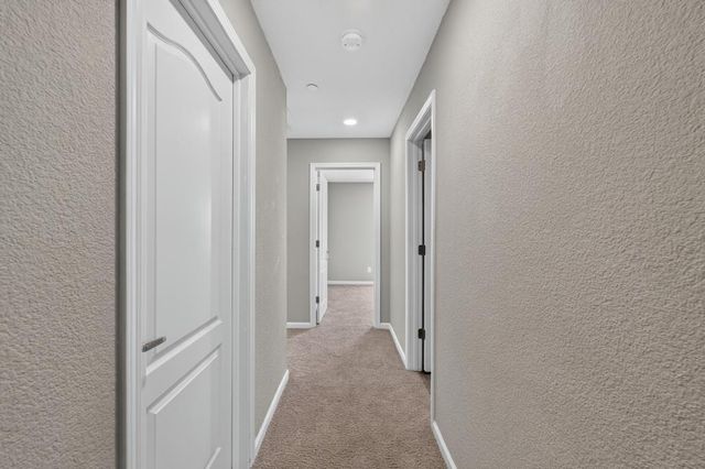 3105 Club Center Dr, Sacramento, CA 95835