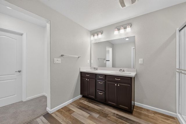 3105 Club Center Dr, Sacramento, CA 95835