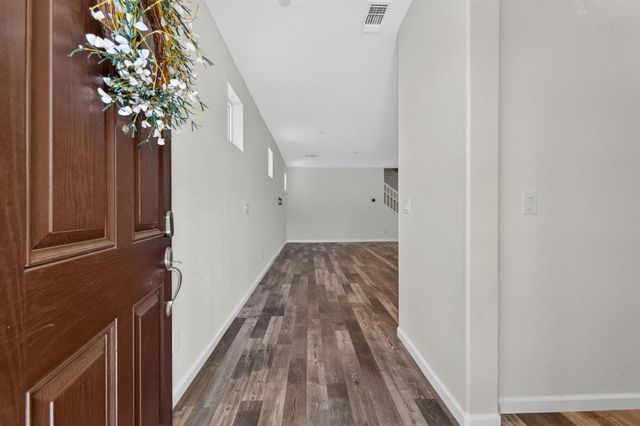 3105 Club Center Dr, Sacramento, CA 95835