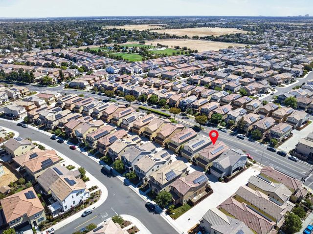 3105 Club Center Dr, Sacramento, CA 95835