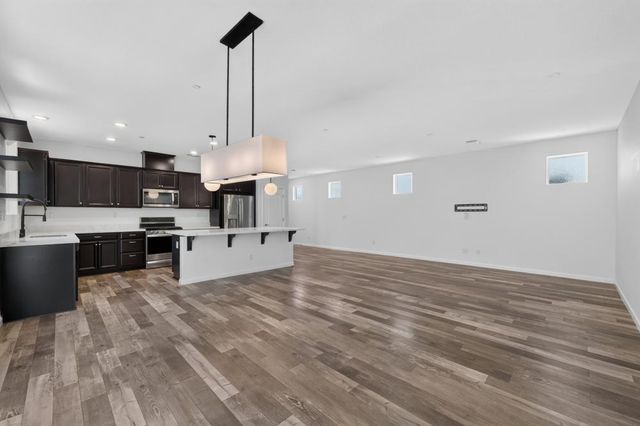 3105 Club Center Dr, Sacramento, CA 95835