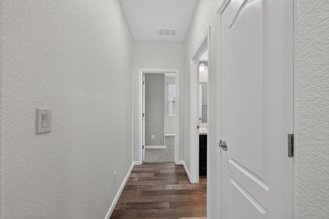 3105 Club Center Dr, Sacramento, CA 95835