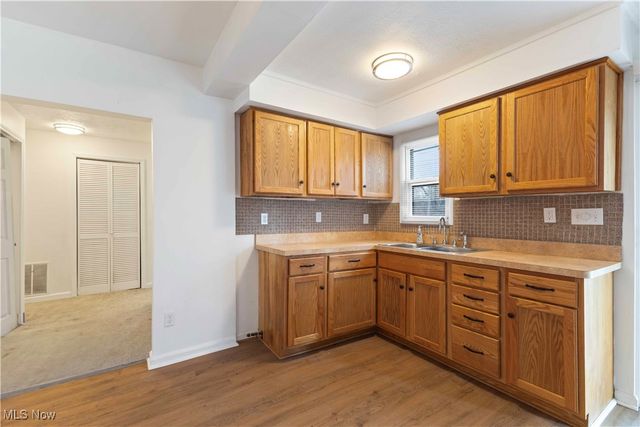 403 W Liberty Street, Girard, OH 44420