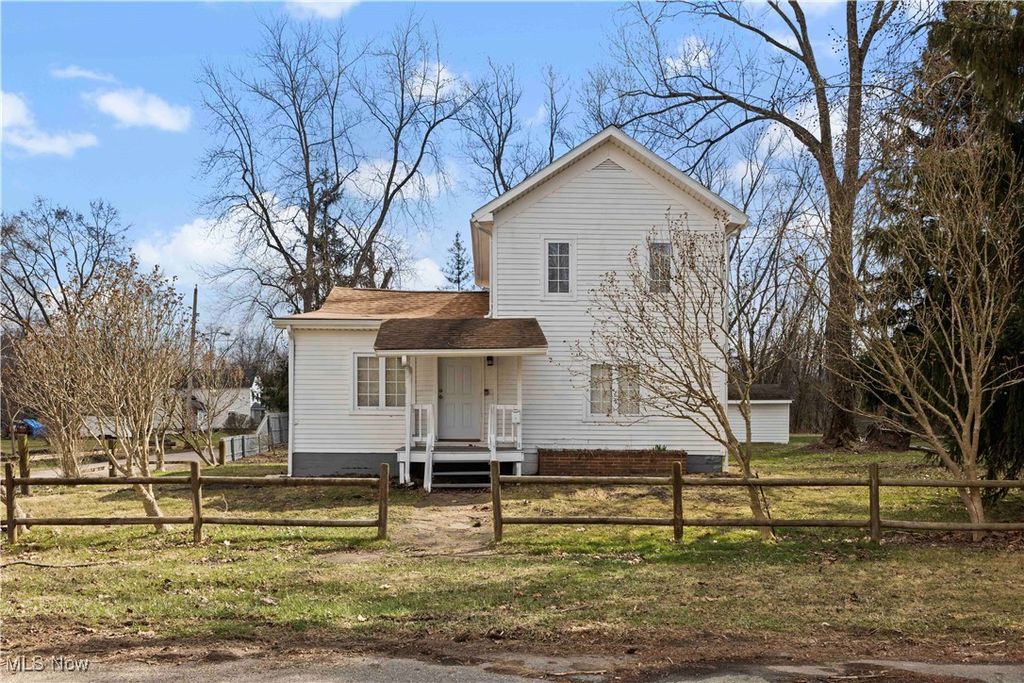 403 W Liberty Street, Girard, OH 44420