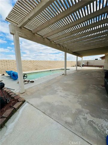 15651 Fairbanks, Victorville, CA 92394