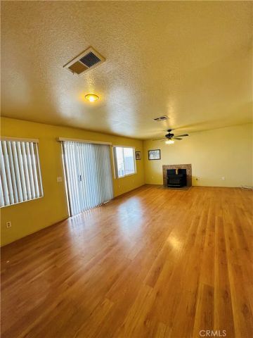 15651 Fairbanks, Victorville, CA 92394