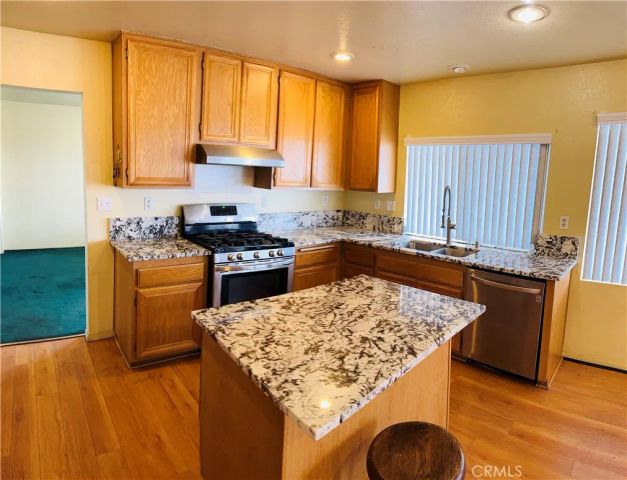 15651 Fairbanks, Victorville, CA 92394